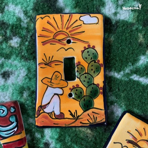 🚫SOLD•Ⓜ️🚫 Handmade Mexican Tile Outlet Cover - Picture 4 of 6